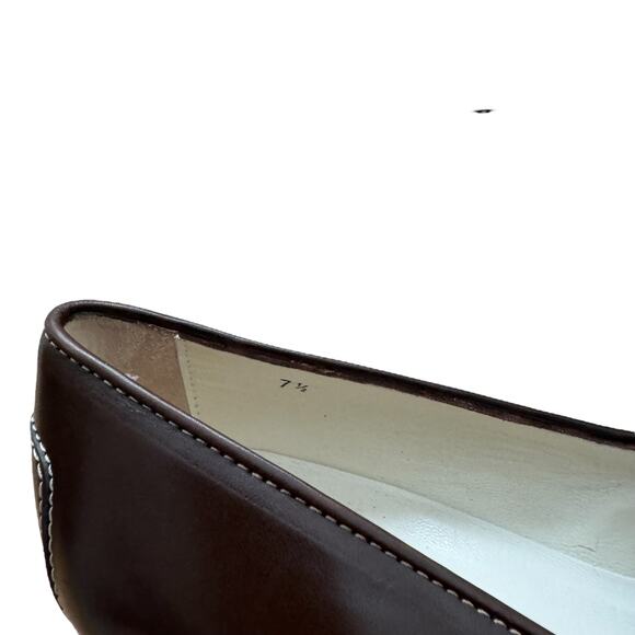TOD’s Brown Leather Pointed Toe Kitten Heels Womens size 7.5 - Picture 8 of 10